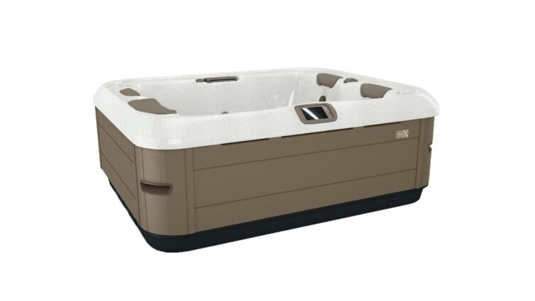 Moderná vírivka spa s bielou vaňou a hnedým obkladom, rodinné outdoor jacuzzi s masážnymi tryskami.